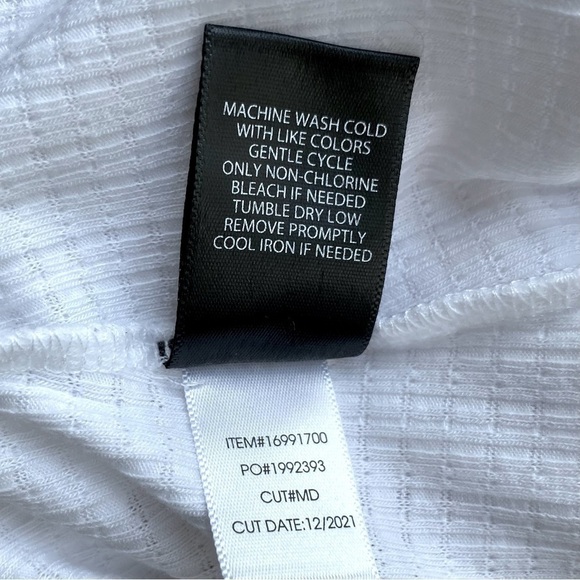 TORRID Babydoll Knit Top Short Sleeve Notch Neck Lace Trim White Women Plus SZ 1 - Picture 13 of 14